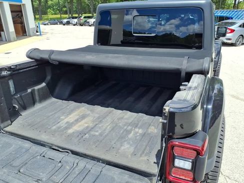 Used 2020 Jeep Gladiator Rubicon AWD/4WD image 16