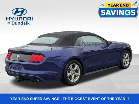 Used 2016 Ford Mustang Convertible image 12