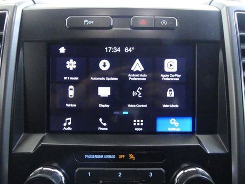 Used 2019 Ford F150 XLT w/ Equipment Group 302A Luxury AWD/4WD image 13