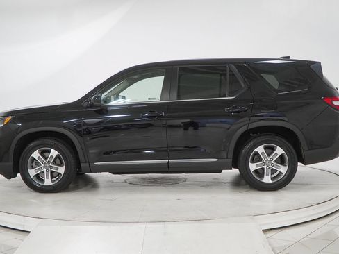 Used 2025 Honda Pilot EX-L image 6