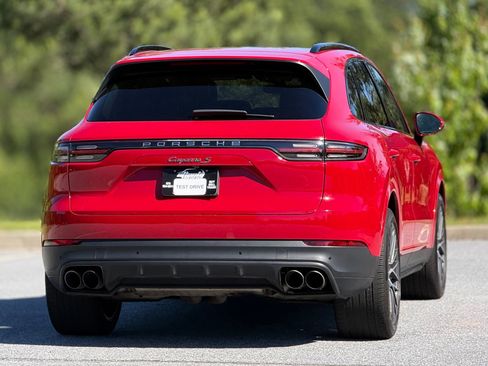 Used 2021 Porsche Cayenne S AWD/4WD image 7