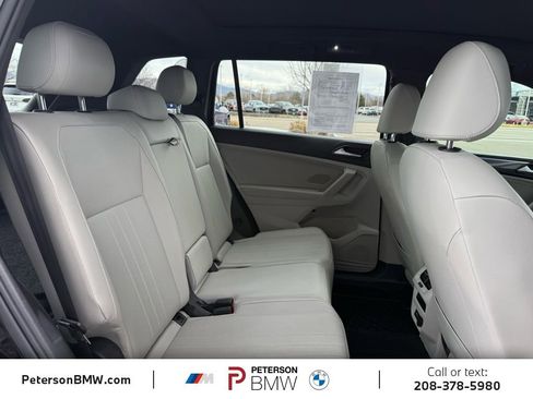 Used 2023 Volkswagen Tiguan SE R-Line image 21