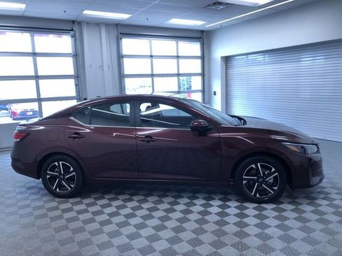Used 2025 Nissan Sentra SV image 34