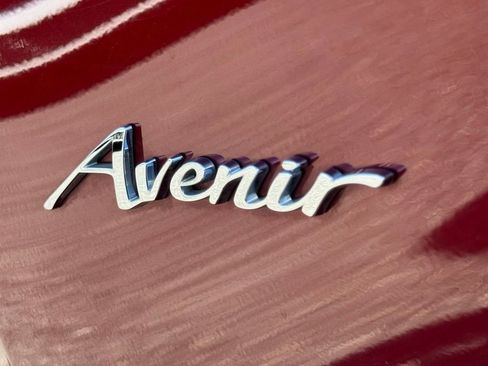 Used 2023 Buick Envision Avenir image 11