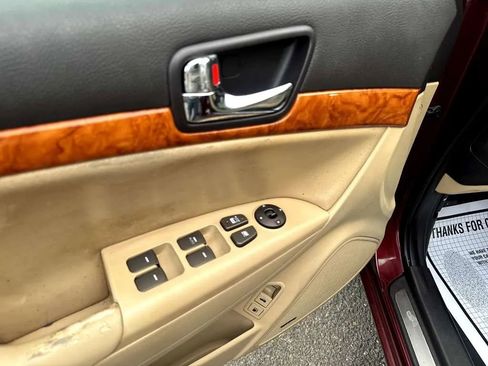 Used 2009 Hyundai Sonata Limited FWD image 15