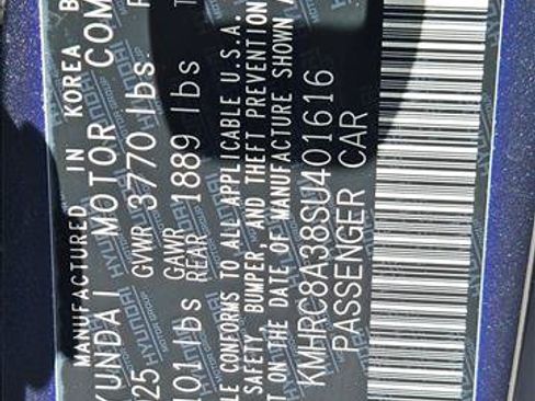 Used 2025 Hyundai Venue Limited FWD image 27