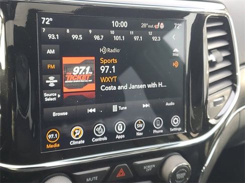 Used 2020 Jeep Grand Cherokee Limited image 26