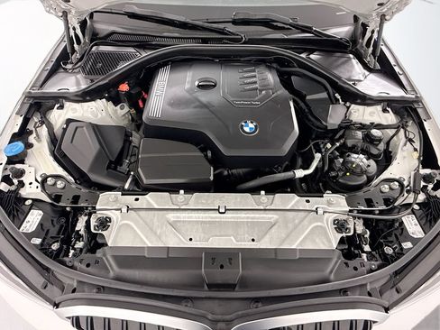 Used 2023 BMW 330i xDrive Sedan w/ Premium Package AWD/4WD image 29