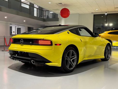 Used 2024 Nissan Z Sport w/ Floor Mat Package image 5