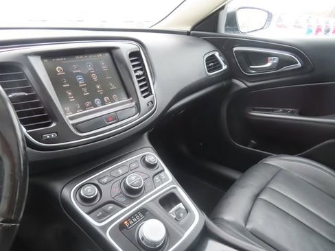 Used 2016 Chrysler 200 C w/ Quick Order Package 26P image 37