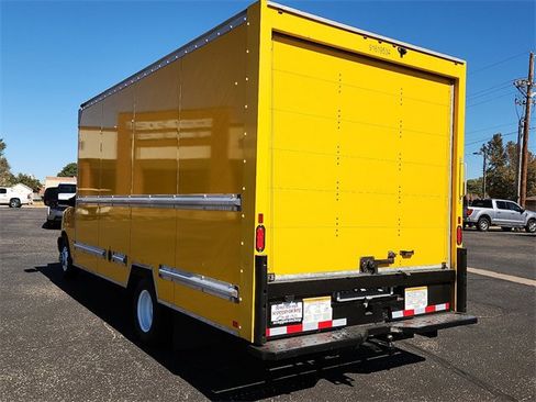 Used 2021 GMC Savana 3500 Extended w/ Power Convenience Package image 3