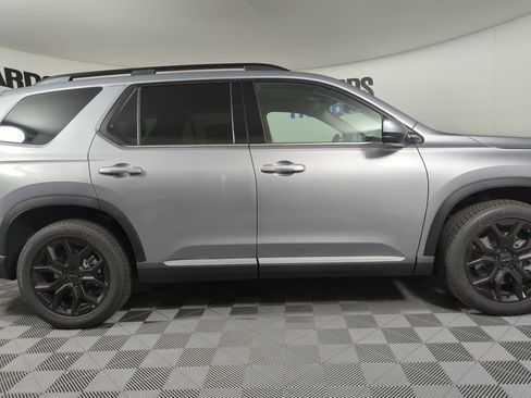 New 2025 Honda Pilot Touring image 6