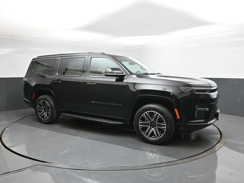 New 2026 Jeep Grand Wagoneer 4WD image 17