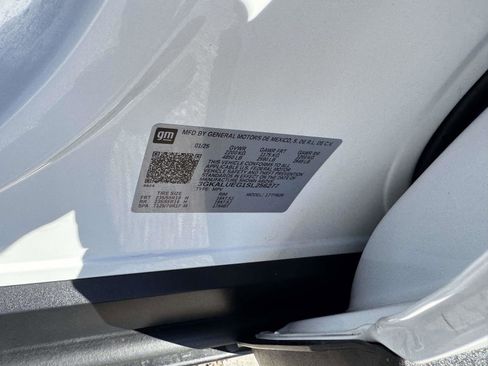 Used 2025 GMC Terrain Elevation w/ Black Edition image 18