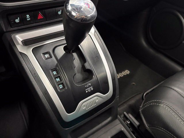 Used 2017 Jeep Compass Latitude AWD/4WD image 37