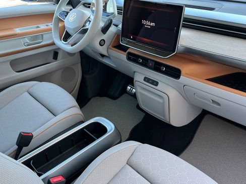 New 2025 Volkswagen ID. Buzz 1st Edition image 17