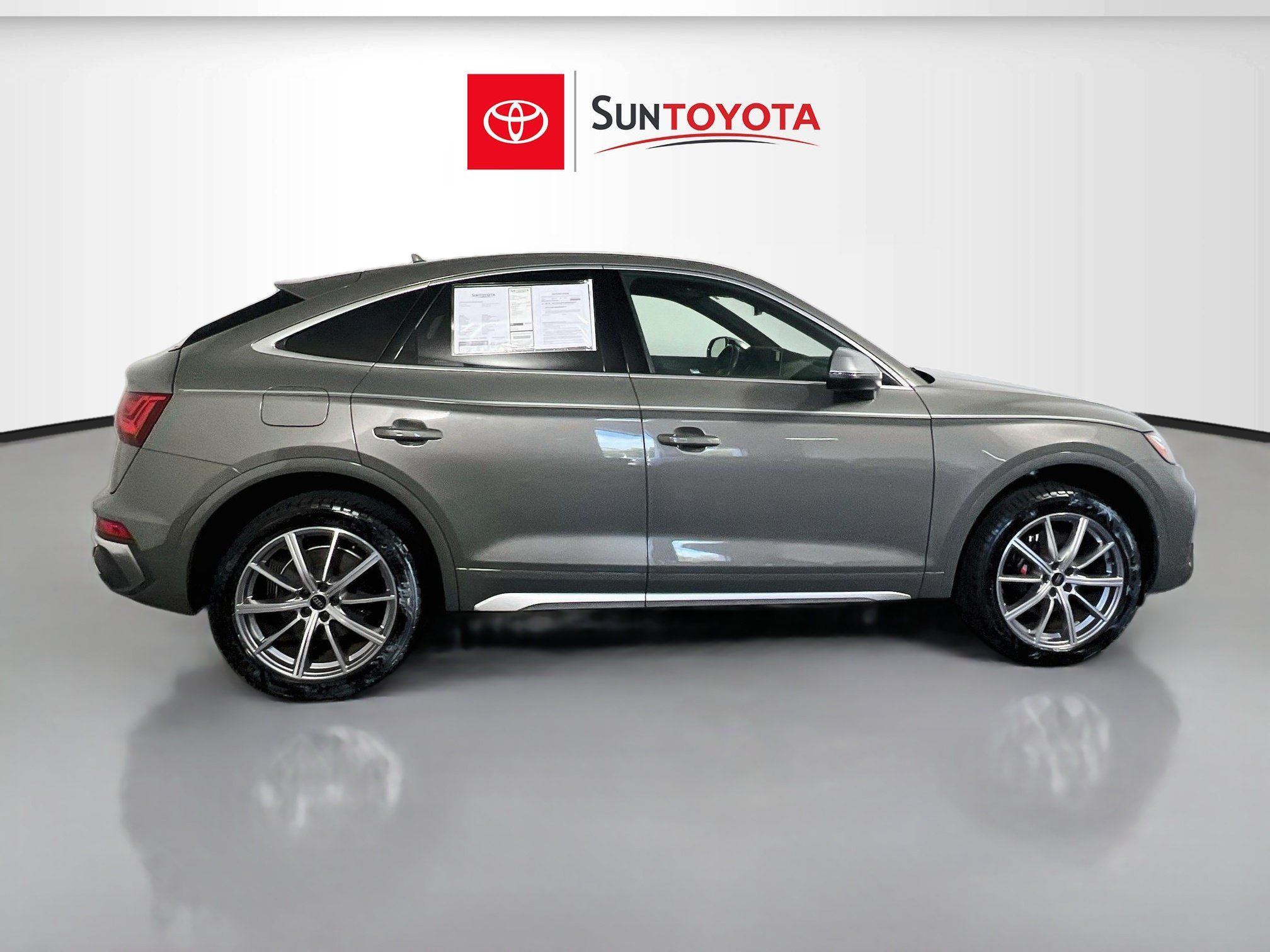 Used 2023 Audi SQ5 Premium Plus AWD/4WD image 2