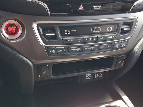 Used 2022 Honda Pilot Sport image 16