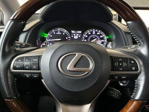 Used 2019 Lexus RX 350L w/ Premium Package image 27
