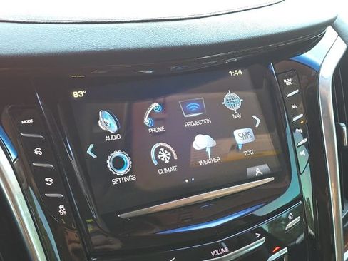 Used 2019 Cadillac Escalade Luxury AWD/4WD image 30