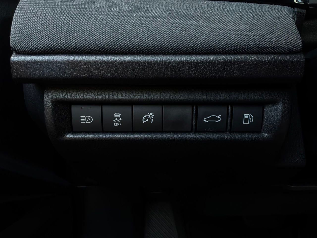 Used 2026 Toyota Camry LE FWD image 24