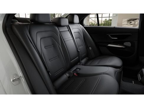 New 2026 Mercedes-Benz E 53 AMG e 4MATIC Sedan image 5