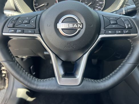 Certified 2025 Nissan Sentra SV w/ All-Weather Package FWD image 10