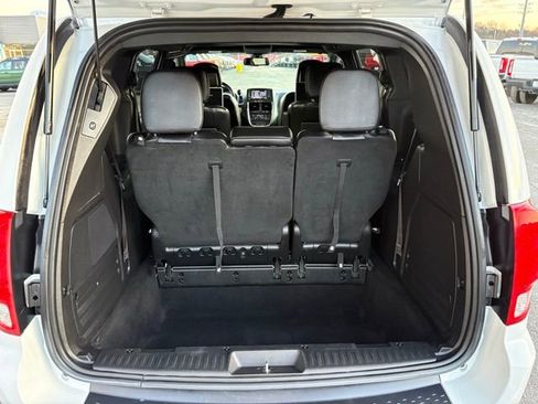 Used 2019 Dodge Grand Caravan GT image 32