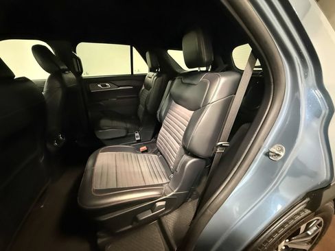 Used 2025 Ford Explorer ST-Line AWD/4WD image 8