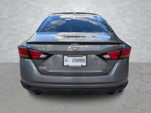 Used 2024 Nissan Altima 2.0 SR image 6