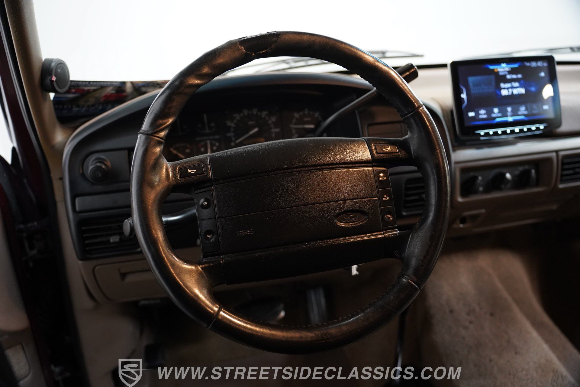 Used 1996 Ford Bronco Eddie Bauer AWD/4WD image 38