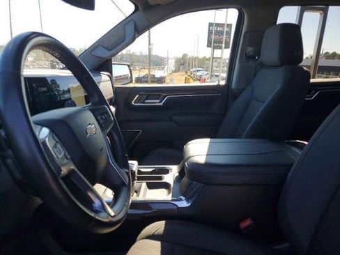 Used 2023 Chevrolet Silverado 1500 LT w/ Protection Package image 17