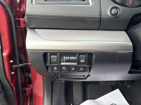 Used 2019 Subaru Outback 2.5i Premium image 14