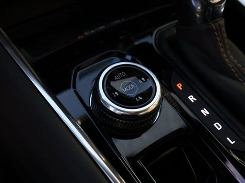 New 2026 GMC Canyon AT4 w/ Technology Plus Package AWD/4WD image 36