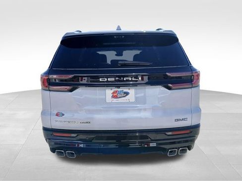 New 2026 GMC Acadia Denali Ultimate AWD/4WD image 4