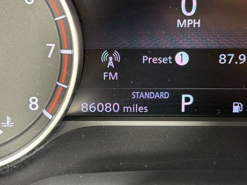 Used 2021 Nissan Rogue SV w/ Premium Package image 30