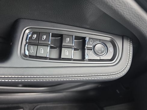 Certified 2026 Porsche Macan GTS AWD/4WD image 15