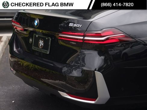 Certified 2024 BMW 530i xDrive w/ Premium Package image 9