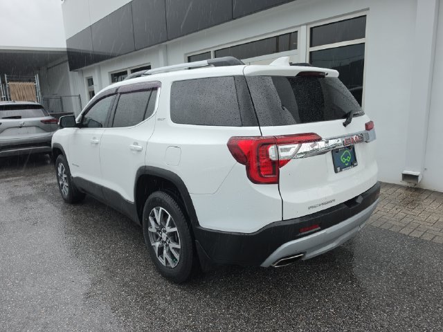 Certified 2023 GMC Acadia SLT FWD image 5