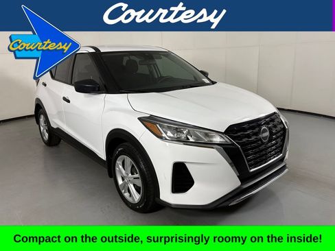 Used 2024 Nissan Kicks S FWD image 1