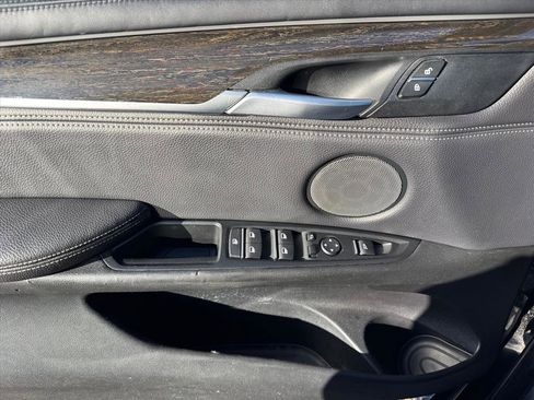 Used 2017 BMW X5 xDrive50i image 16