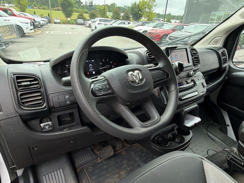 Used 2025 RAM ProMaster 2500 FWD image 14