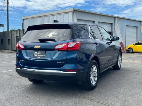 Used 2020 Chevrolet Equinox LT w/ Driver Convenience Package AWD/4WD image 9