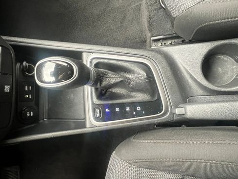 Used 2022 Hyundai Accent SE FWD image 22