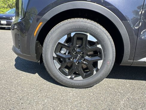 New 2026 Kia Sorento S FWD image 25