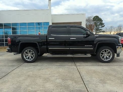 Used 2018 GMC Sierra 1500 SLT image 8