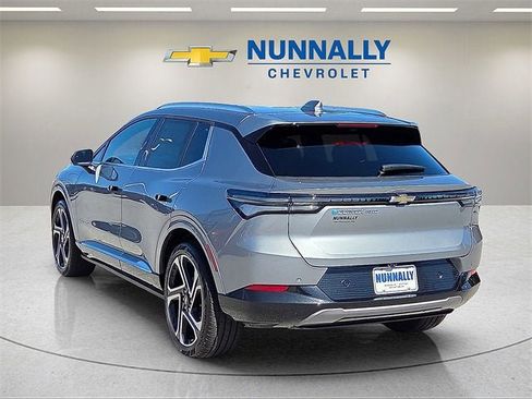 New 2026 Chevrolet Equinox EV LT image 3