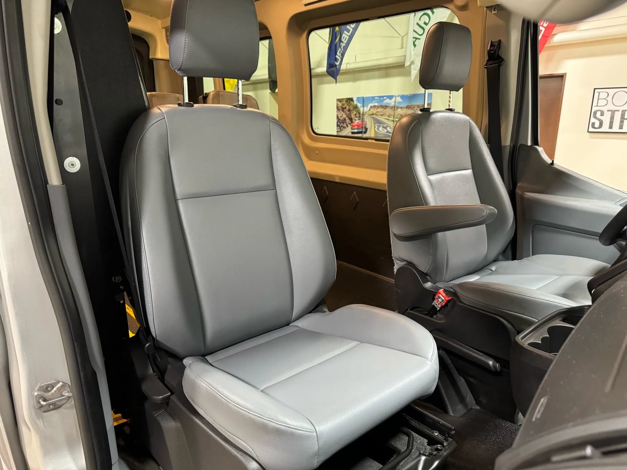 Used 2015 Ford Transit 350 148 Medium Roof RWD image 33