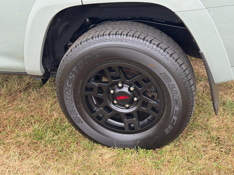 Used 2023 Toyota 4Runner TRD Off-Road Premium w/ Moonroof Package AWD/4WD image 7