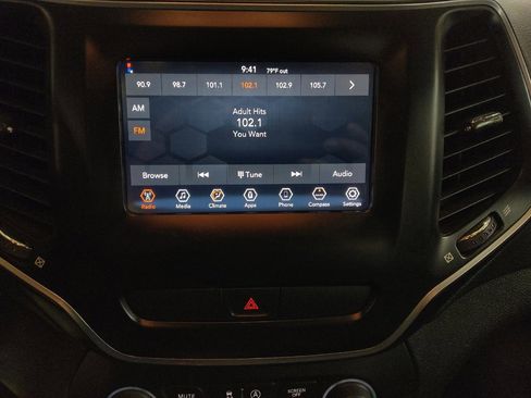 Used 2020 Jeep Cherokee Latitude image 25